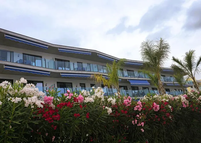 Azahar Beach Blue Apartments & Spa